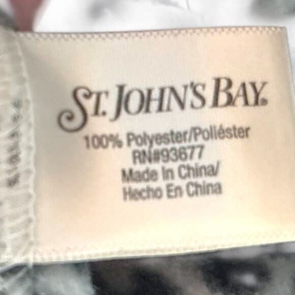 St. John’s Bay Black/White Animal Print Winter Hat - Classic Warm Fleece Beanie - Picture 4 of 4